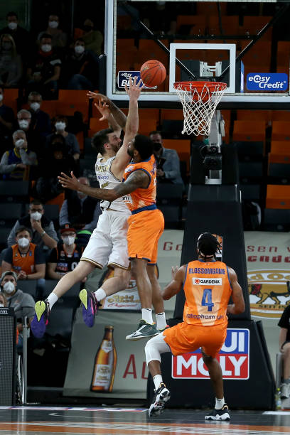 德拉富恩特 德拉富恩特