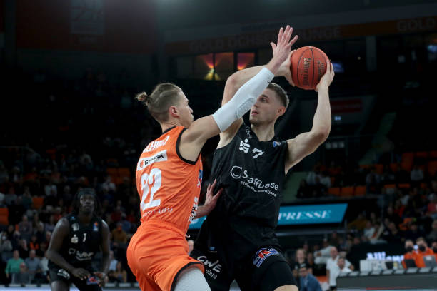 英超生存的 英超生存的