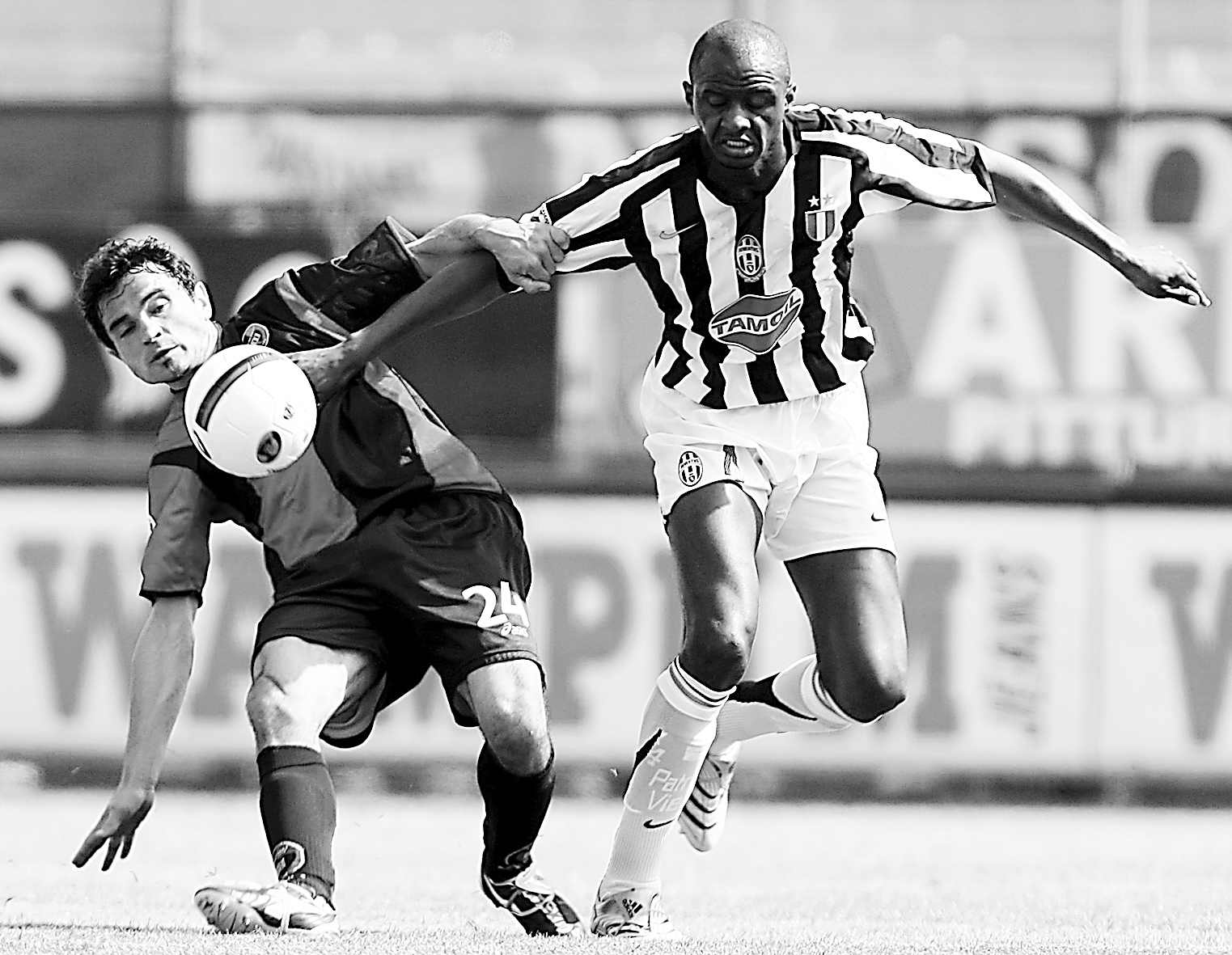 足球盛事的 足球盛事的